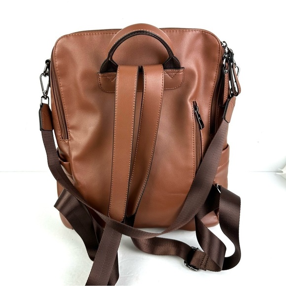 Cluci Switchable Backpack Vegan Leather Handbag Travel Brand NEW - Picture 4 of 10